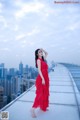Beauty Crystal Lee ventured into blooming on the roof of a high-rise building (8 photos) P2 No.586066